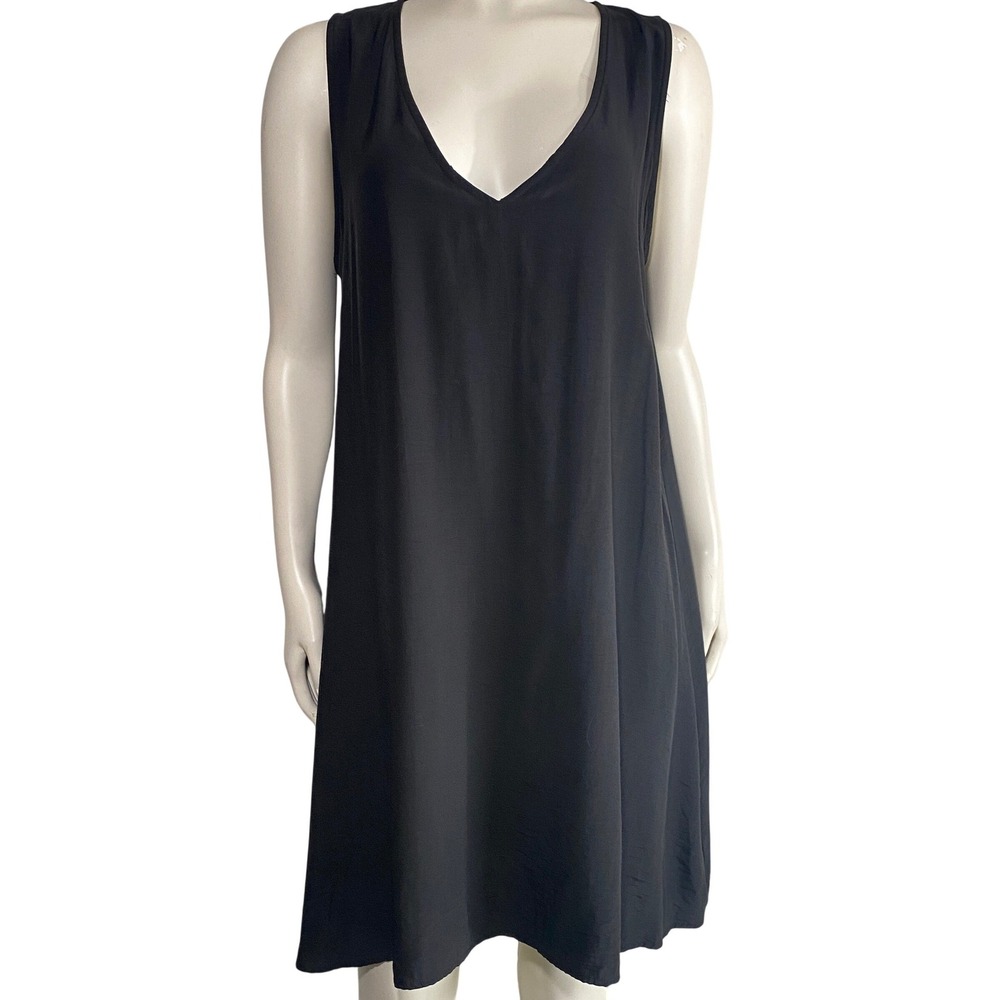 Classic Minimalist Black V-Neck Sleeveless Shift Mini Dress Size L‎ Flowy Noir